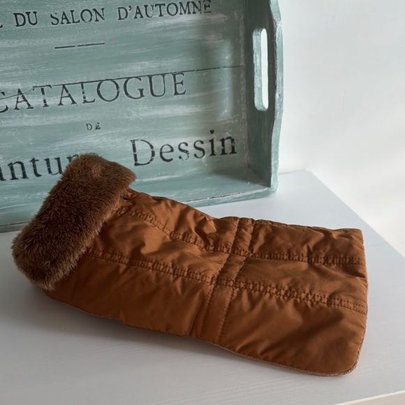 Brown Doggie Coat with Faux Fur Collar Size Small/Medium Fleece Lined - Picture 2 of 8